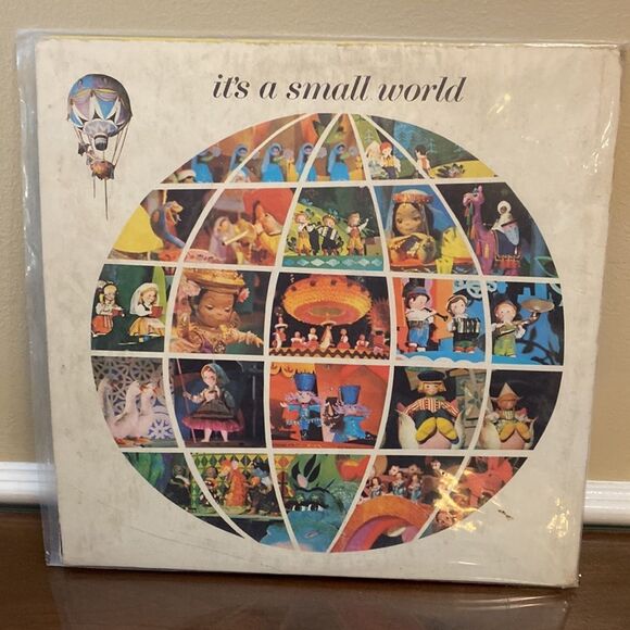 1964 Disneyland Its A Small -book & long playing record - Picture 2 of 10